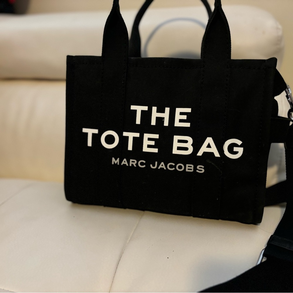 Marc Jacob’s tote bag